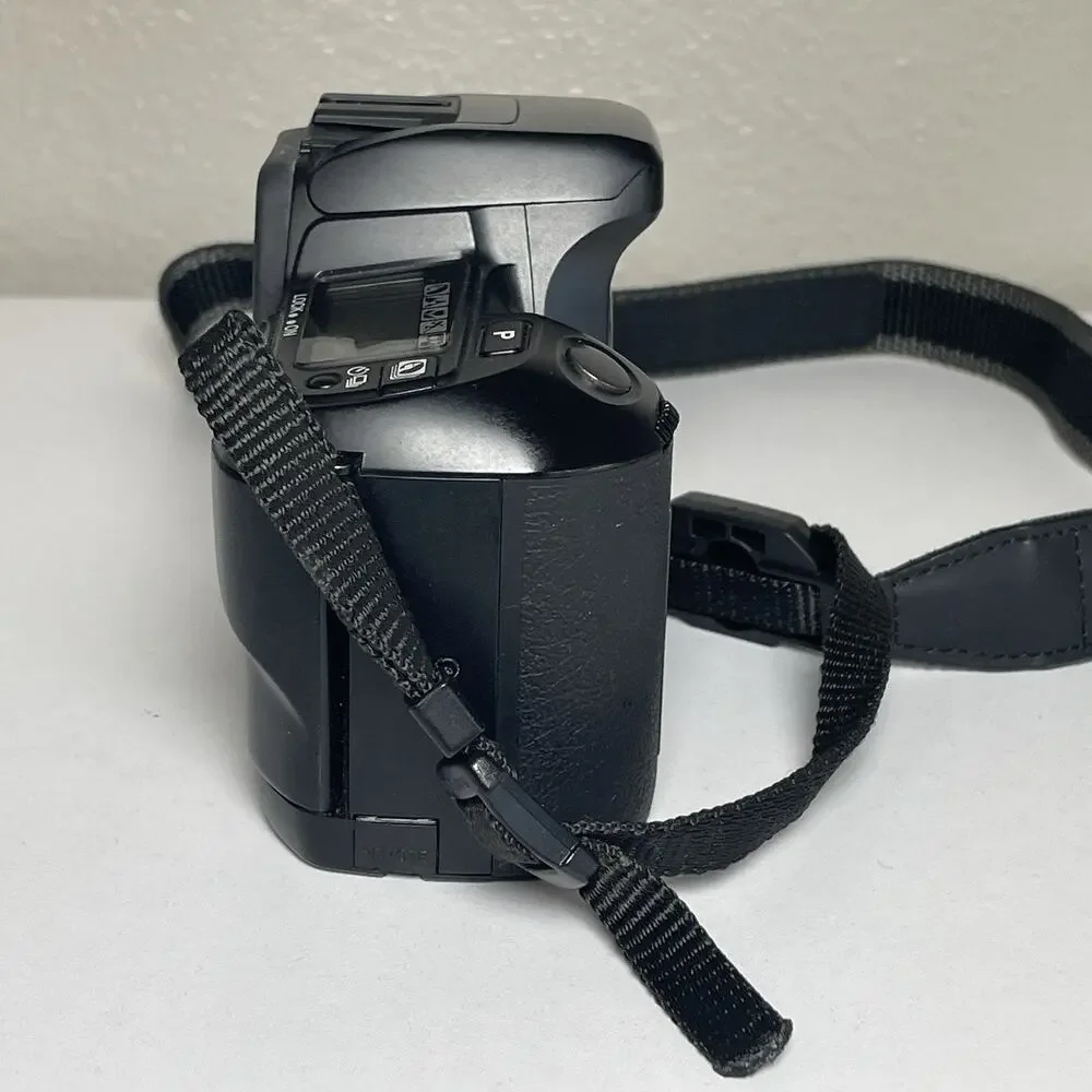 Minolta Dynax 505si Super 35mm SLR Film Camera Body Only UNTESTED